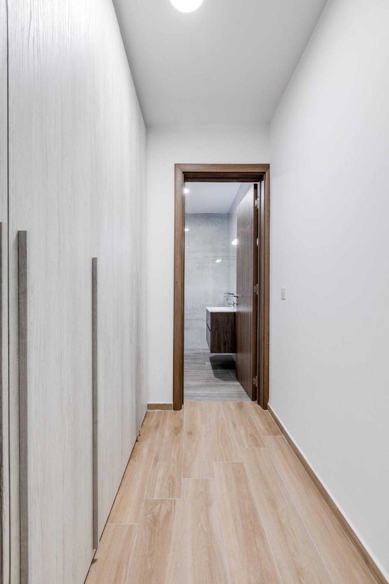 9Ten11 Seafront By Homely Mellieħa Exteriör bild